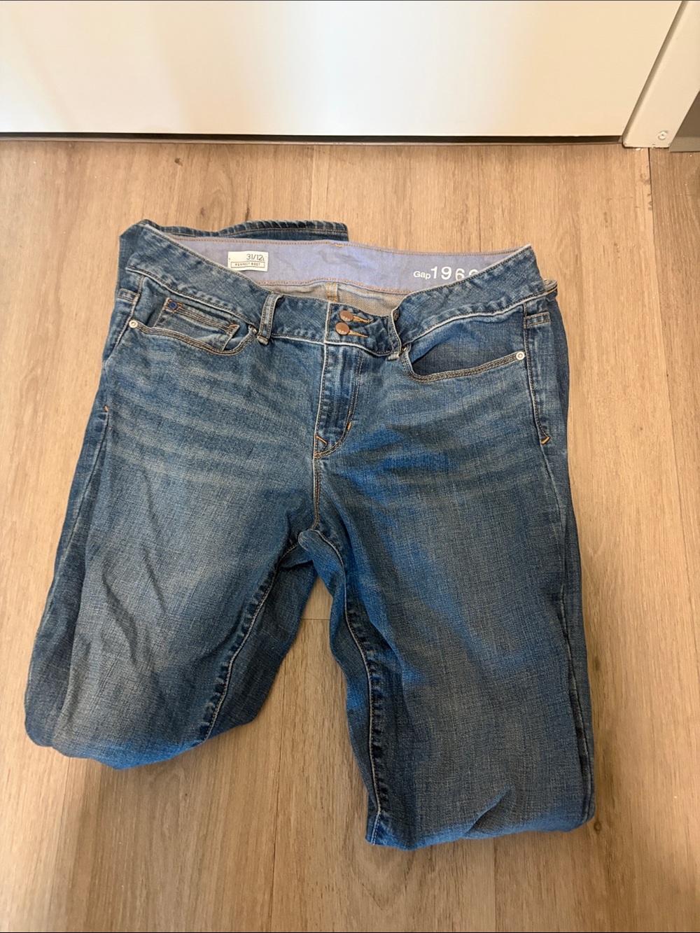 GAP Women's Boot Cut Jeans - Medium Blue Wash